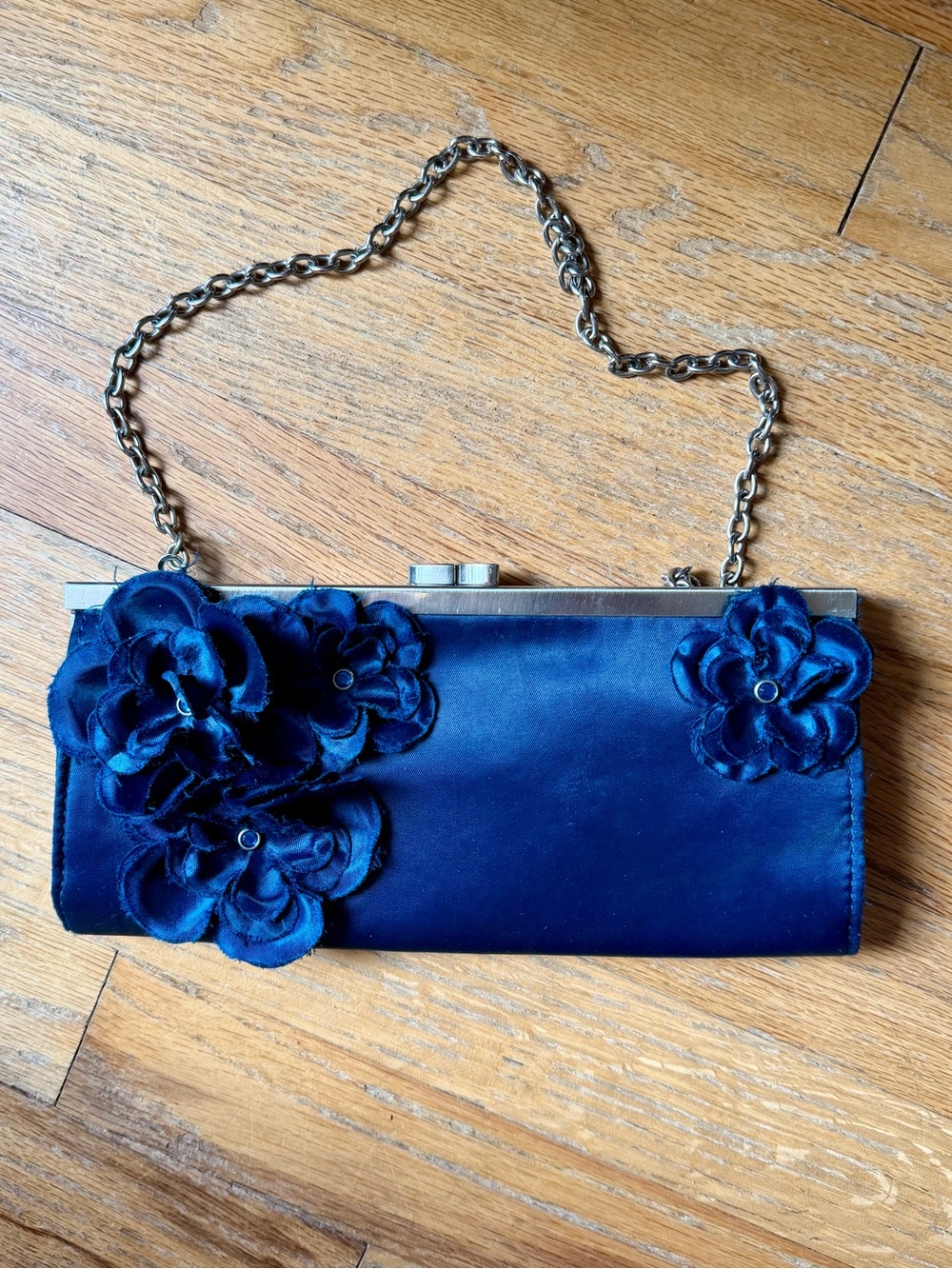 Elegant Blue Floral Satin Evening Clutch with Chain